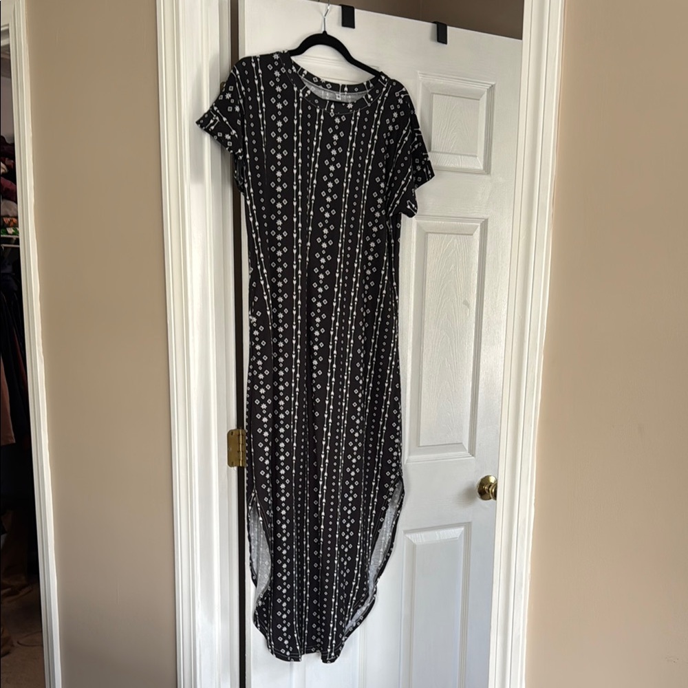 Amazon Black and White Asymmetrical Sheath Maxi Dress
